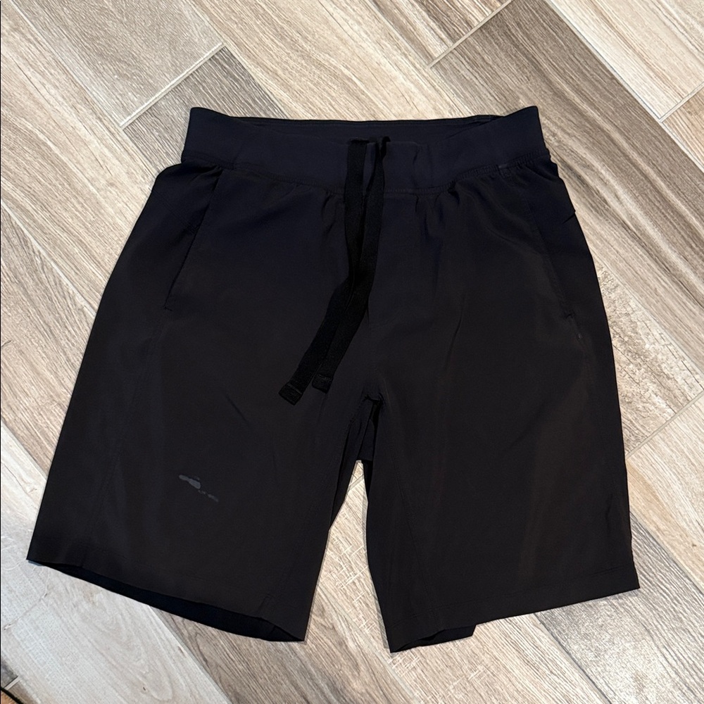 Men's Lululemon large Black Shorts unlined